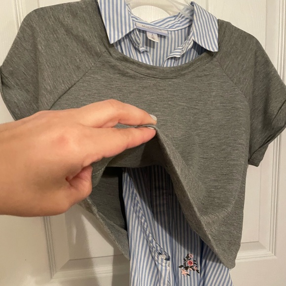 Nursing top great for spring or fall 😍 - Picture 4 of 5